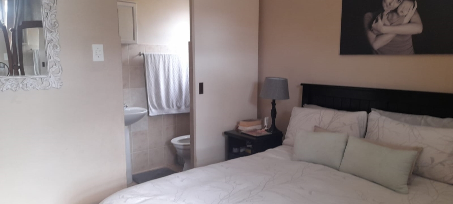 3 Bedroom Property for Sale in Moorreesburg Western Cape